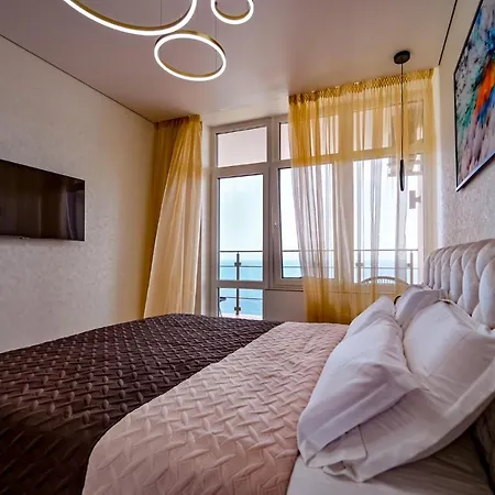 Pearl Luxury With Terrace Arcadia
